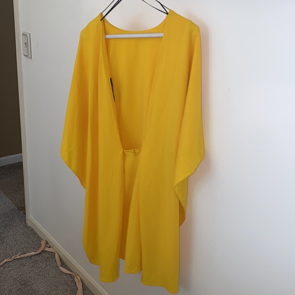 Zara yellow cape dress - Picture 3 of 4